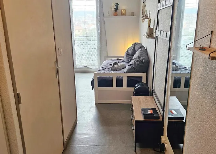 Petit Cosy, Balcon Et Vue *